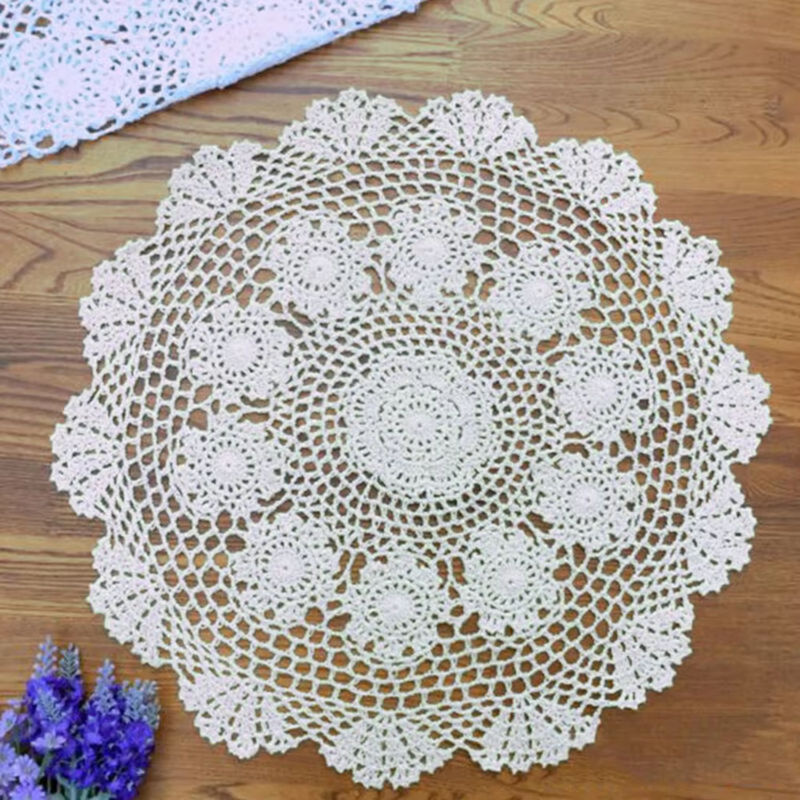 Runde Vintage Tischdecke aus Baumwolle mit Blumenmuster in Weiß, Durchmesser: 50 cm - Bild 2