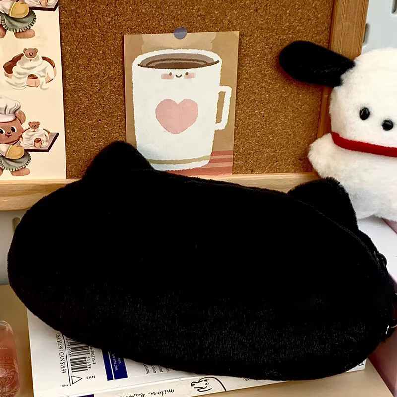 CHENJ Plüsch-Federmäppchen mit Katzen-Design in Schwarz als vielseitige Aufbewahrungstasche für Schreibwaren und Kosmetik - Bild 3
