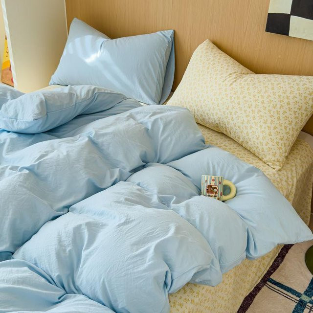 Gelbes Bettwäsche-Set von Bin Chi Textiles mit Bettbezug und Kissenbezug aus Polyester, B/H: 150 x 200 cm - Bild 1