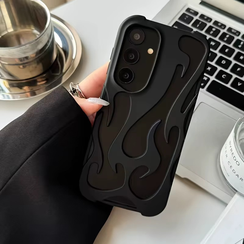 Creative Flame Design Hollow Out Schutzhülle für Samsung Galaxy S23 Ultra, S22, A15 und A14 in Schwarz mit Elektroplating-Effekt und Hitzedissipation - Bild 3