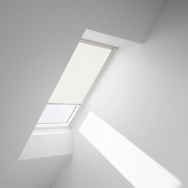 Velux Sichtschutzrollo manuell RFL FK06 1086S semi-transparent in Beige und Silber aus Polyester - Bild 1