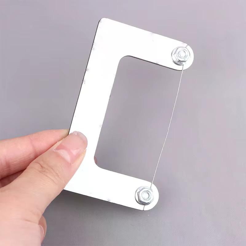 Mini-Taschendrahtsäge aus Edelstahl in Silber für Camping und Holzbearbeitung - Bild 3