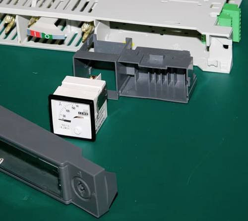 ABB NHSN714003P0600 AM-XR-0-600-720/1 XR Bimetall Ampèremeter mit Schleppzeiger, Farbe: Weiß, Breite: 4,8 cm, Höhe: 4,8 cm - Bild 1