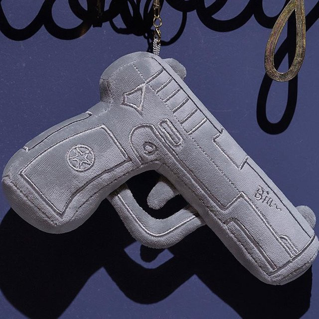 Yiran toy Mini-Pistole Stofftier Schlüsselanhänger, Grau - Bild 1