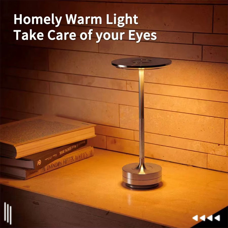 Moderne kabellose Tischlampe aus Metall in Gold/Messing mit Touch-Funktion und USB-Wiederaufladung für Schlafzimmer und Schreibtisch - Bild 5