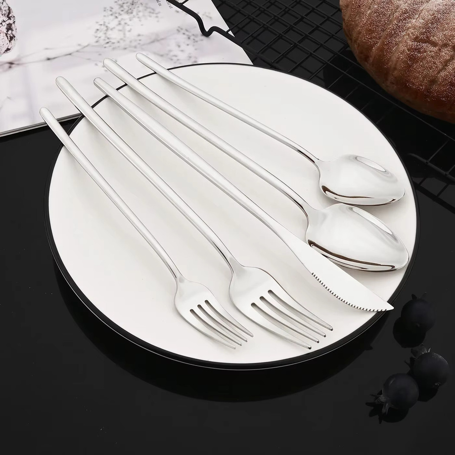 Uniturcky Besteckset aus Edelstahl mit Dessertgabel, Löffel und Messer, 5-teilig, Silber und Gold, poliert - Bild 4
