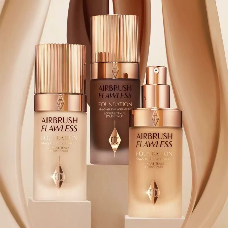 Charlotte Tilbury Lipgloss, Airbrush-Puder, Foundation - Bild 1