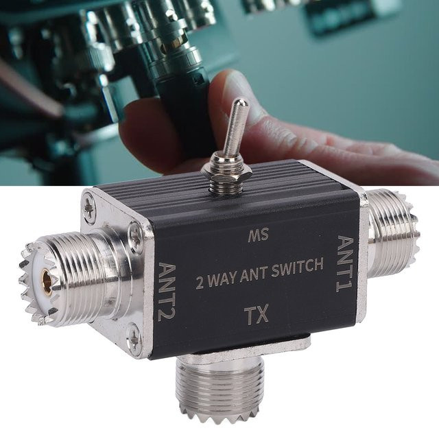 Fdit Antennenantenne in Schwarz mit 1 Eingang, 2 Ausgängen und SO239-Schnittstelle für den Frequenzbereich 0–50 MHz zur 2-Wege-Handantennenübertragung - Bild 1