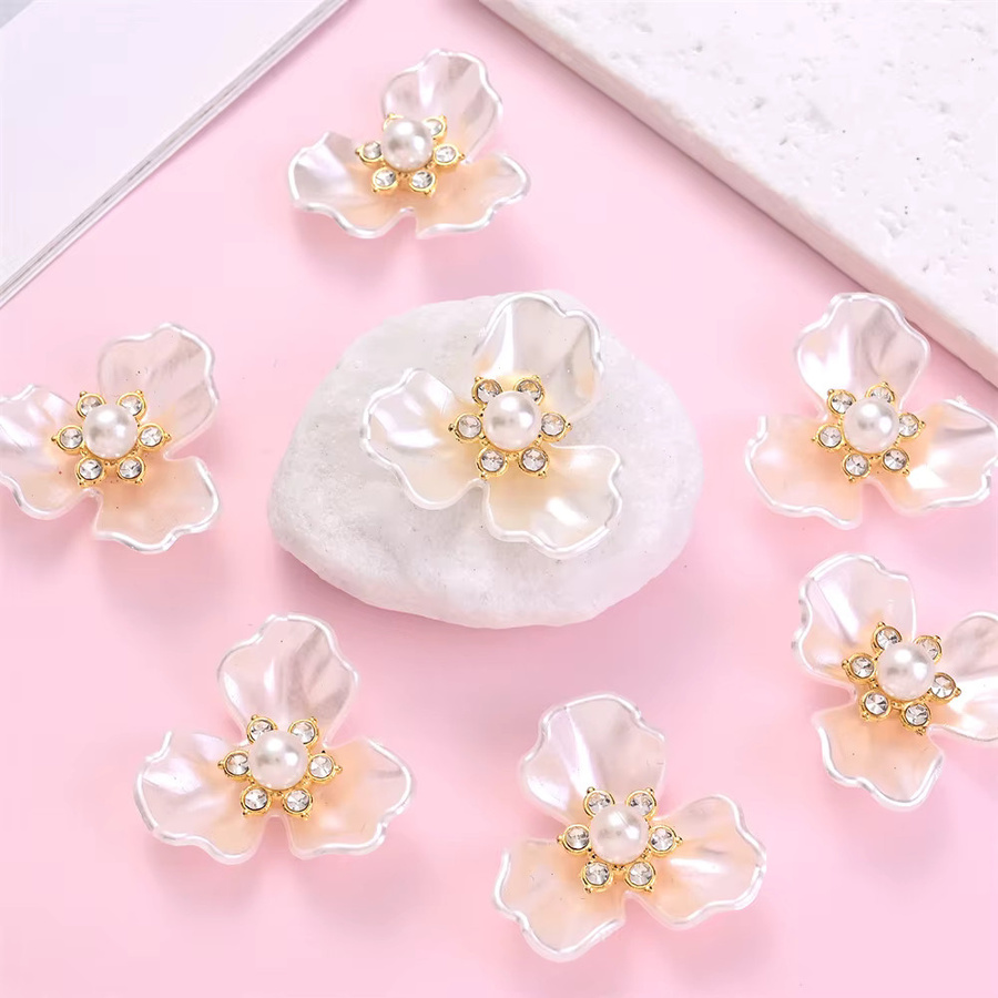 Blumen-Charms mit Imitationsperlen und Strasssteinen, 25 x 27 mm - Bild 6