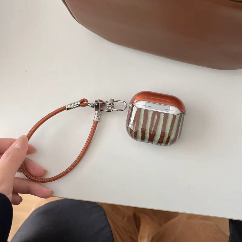 IMD Kopfhörerhülle mit Trageband für AirPods Pro, Pro 2, Serie 1, 2, 3 und 4 in Braun-Grün gestreift, staubdicht und sturzsicher - Bild 5
