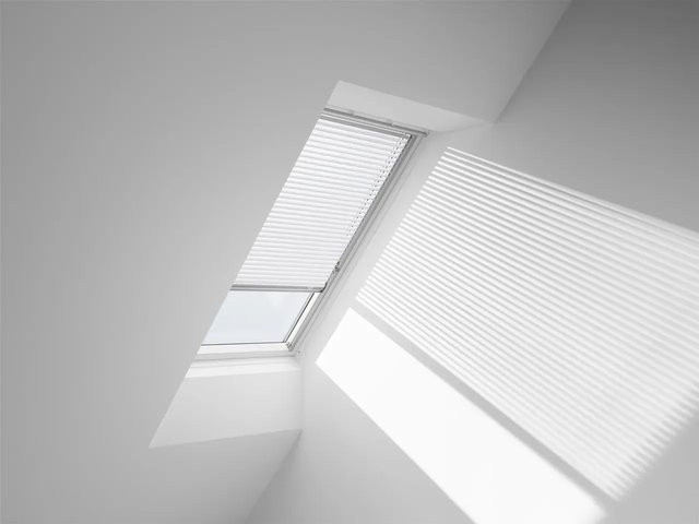 Velux Jalousie PAL PK10 7001S manuell, Weiß, B: 94 cm, H: 160 cm - Bild 1