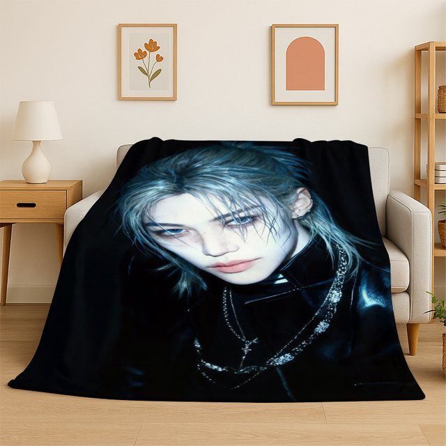 MINISO Kpop Felix Stray Kids Flanelldecke Schwarz aus Polyester - Bild 1