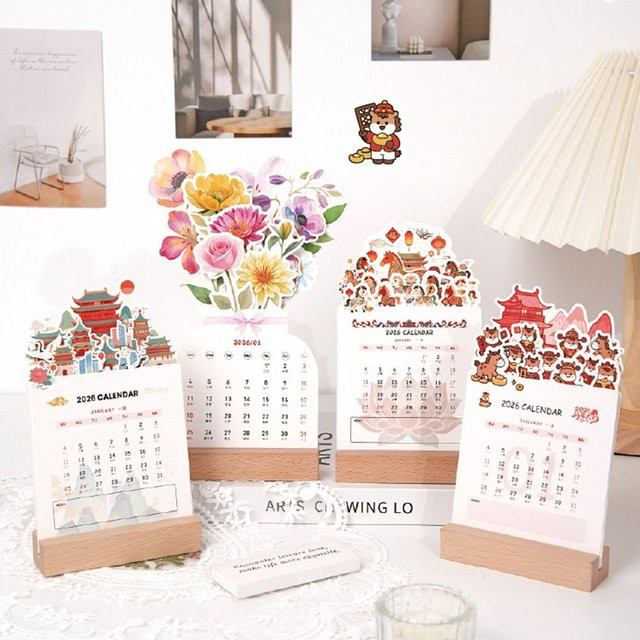 Tischkalender 2026 mit Blumenmotiv und Holzsockel in Rot und Mehrfarbig - Bild 1