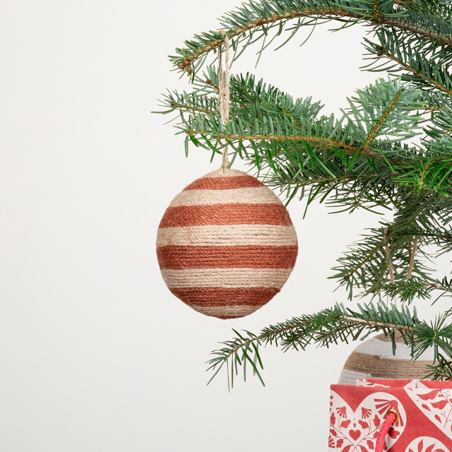 Große Weihnachtskugel von Blume2000, braun gestreift, rund und hängend - Bild 1