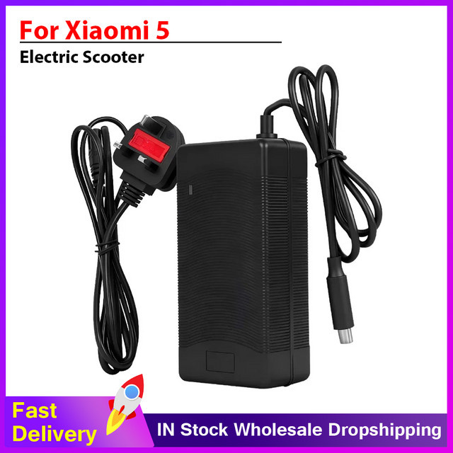 Xiaomi Ladegerät für den Elektrischen Roller 5, 54,6 V 2A Power Adapter in Schwarz - Bild 1
