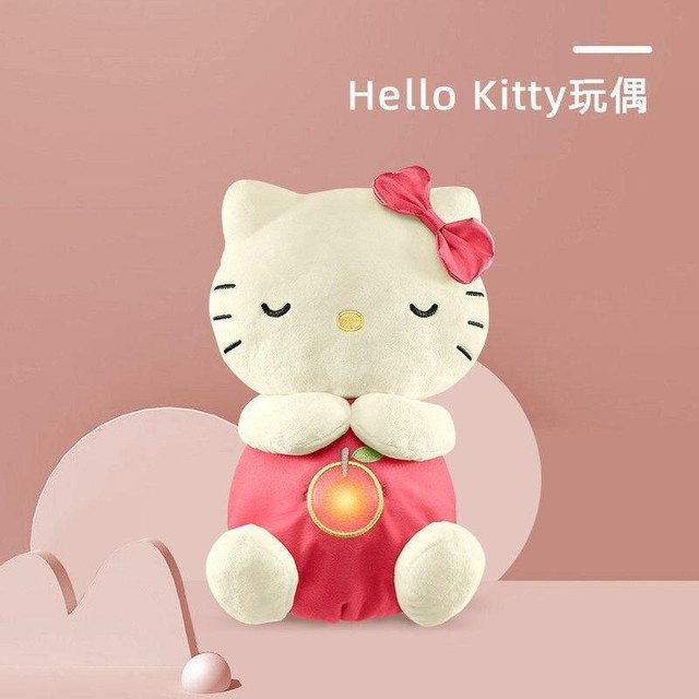 Bandai Hello Kitty Atmende Plüschpuppe, Weiches Kuscheltier, mit Roter Schleife und Apfelmuster - Bild 1