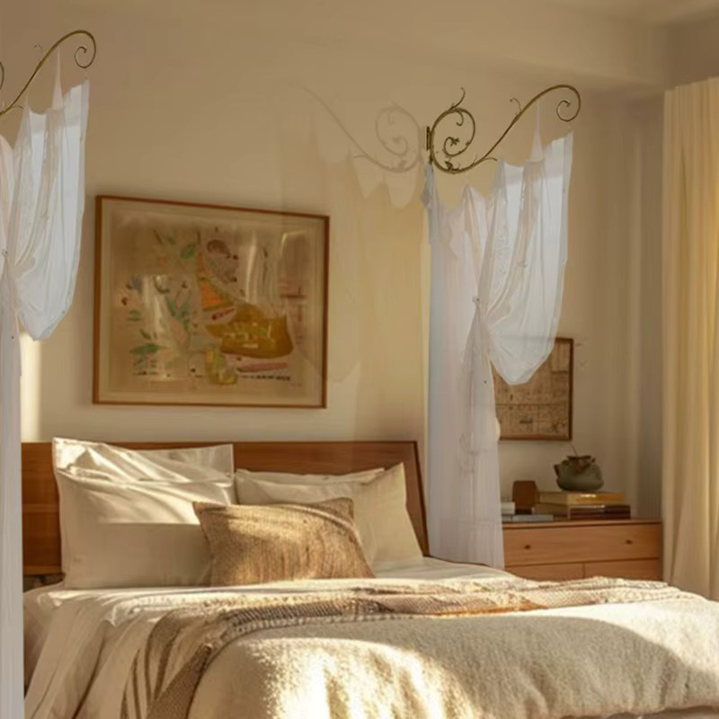 Drehbarer multifunktionaler Bettvorhang-Rahmen aus Messing in Gold und Weiß mit Spitzen-Dekoration für dein Schlafzimmer - Bild 3