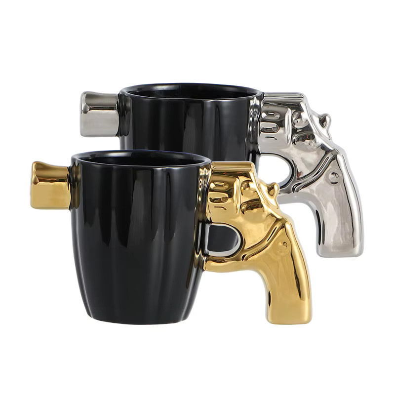 Kreative Keramiktasse in Revolver-Design als 3D-Trinkbecher in Schwarz oder Silber - Bild 3