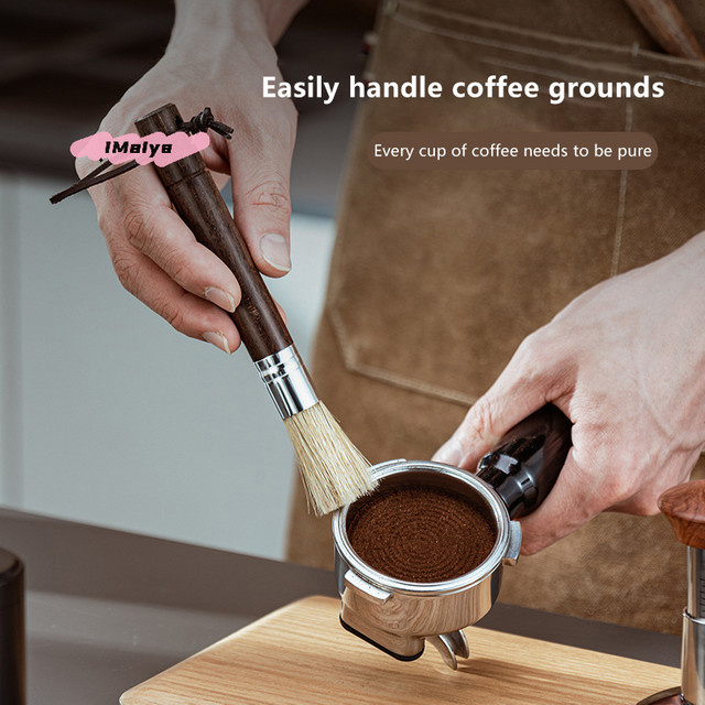 M-Coffee Bürstenreiniger für Kaffeemaschinen mit Holzgriff in Braun zur Entfernung von Kaffeerückständen - Bild 1
