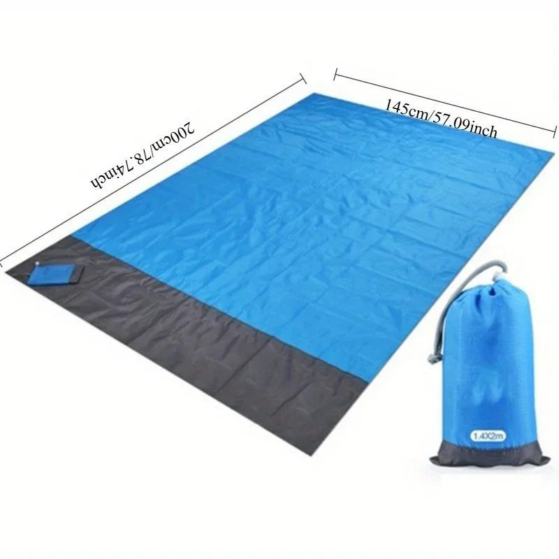 Wasserdichte und robuste Picknickdecke als faltbares Outdoor Strandmatte und Campingteppich Set - Bild 2