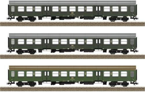 Trix H0 23180 Halberstädter der DR, Personenwagen, 3er-Set, 1:87 - Bild 1