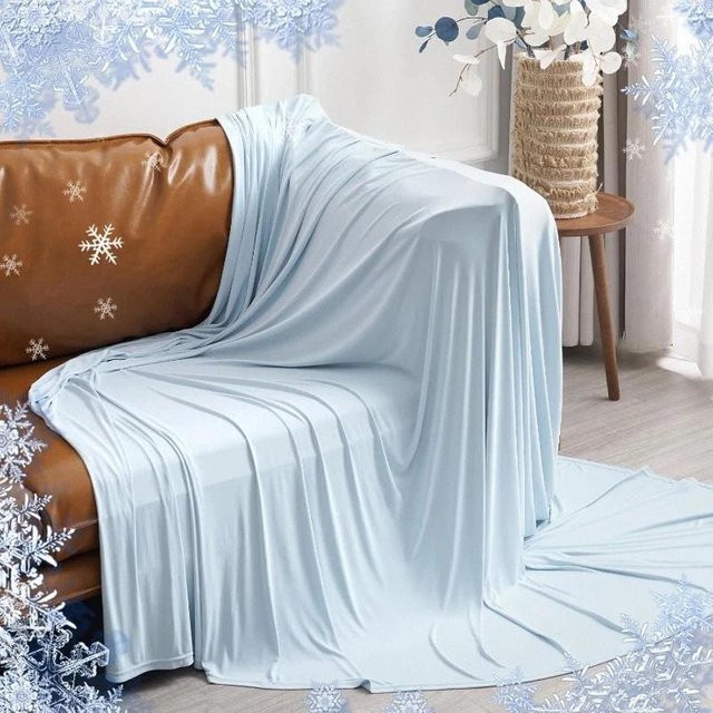Kühlende Decke aus Eis-Seide von HomeHarmony in Himmelblau, B/B: 130 x 180 cm - Bild 1