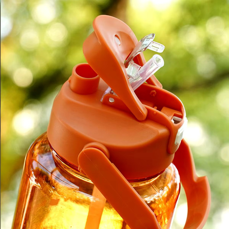 WIFEFUN 3-in-1 Wasserflaschen-Set aus Kunststoff mit Farbverlauf und Messskala in Rot für Outdoor-Sport und Camping - Bild 3