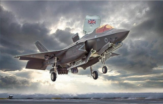 Italeri F-35B Lightning II V/STOL Version, Fahrzeug, 1:72, Grau - Bild 1