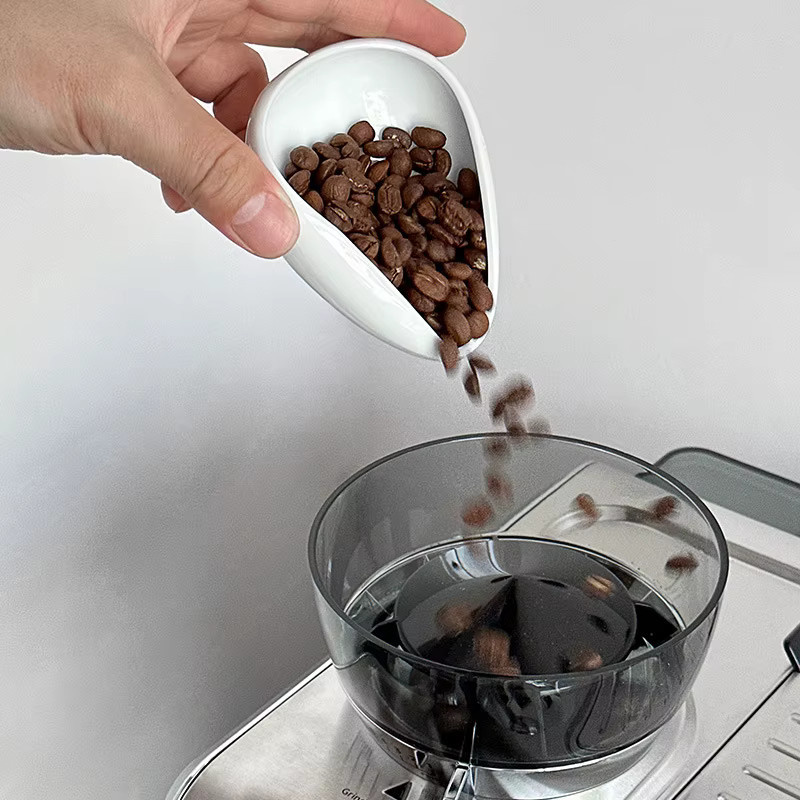 YUAN-ECT Keramik-Kaffeedosierbecher und Tee-Aufbewahrungstablett aus Keramik und Walnussholz in Braun und Weiß - Bild 2