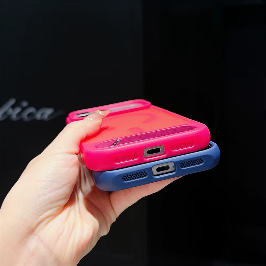 Lolozzx MagSafe kompatible iPhone Hülle mit faltbarem Standfuß, matt und transluzent, Farbe: Lila - Bild 3