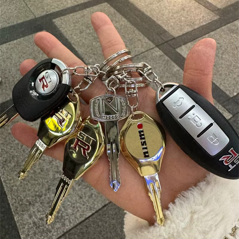 Bandai Namco Nissan GT-R Sammler-Schlüsselanhänger, Taschenanhänger - Bild 3