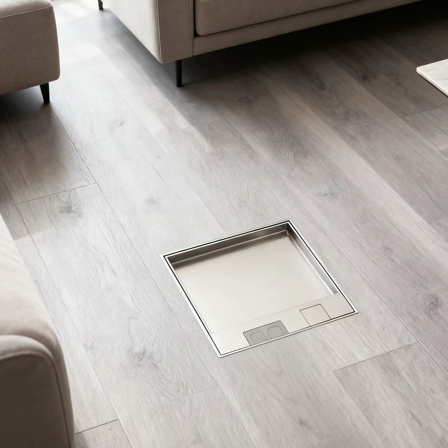 Eingebaute EU-Bodensteckdose aus Edelstahl mit Marmor-Finish in Silber - Bild 5