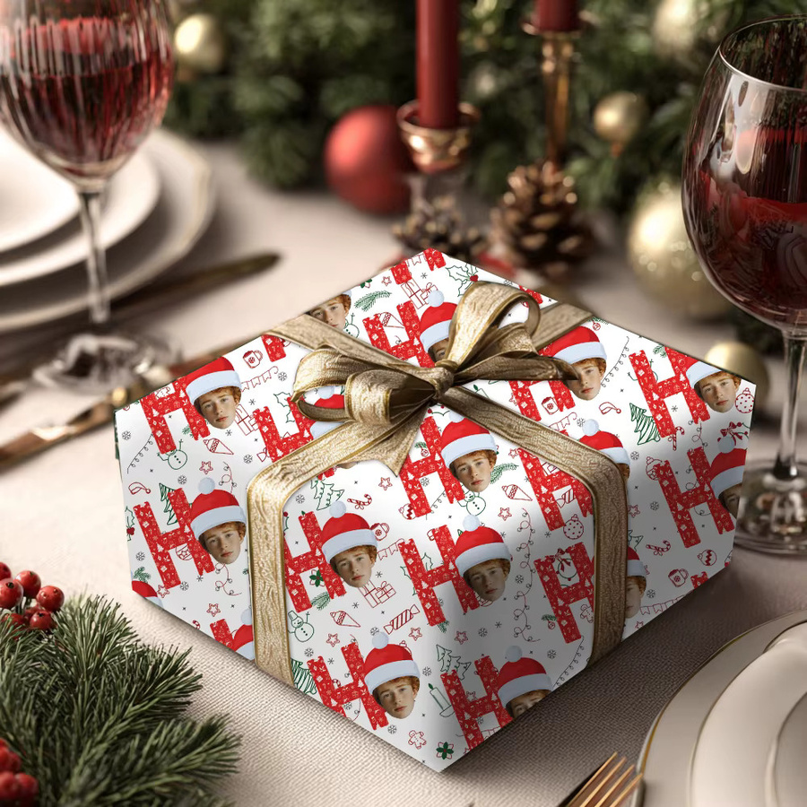 5 Stück personalisiertes Weihnachts-Geschenkpapier von WEIGAO mit individuellem Fotodruck in Multicolour, Design: Weihnachtsmütze, Schneemann und Rentier, Breite: 29,7 cm, Höhe: 42,0 cm - Bild 2