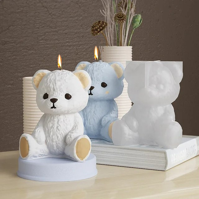 Silikon-Kerzenform Lächelnder Teddybär von LONTL in Weiß für Kerzen, Seife und Kunsthandwerk - Bild 1