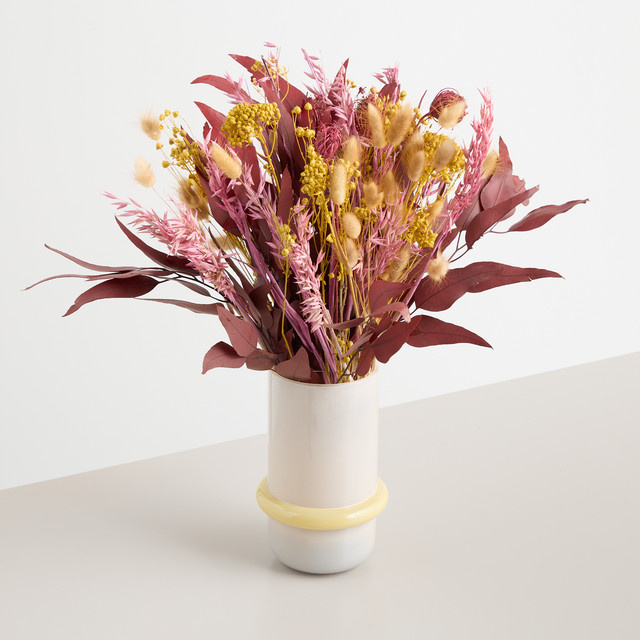 Trockenblumenstrauß Sunshine Field von Blume2000 in Pink, Gelb und Multicolour für den Tisch - Bild 1