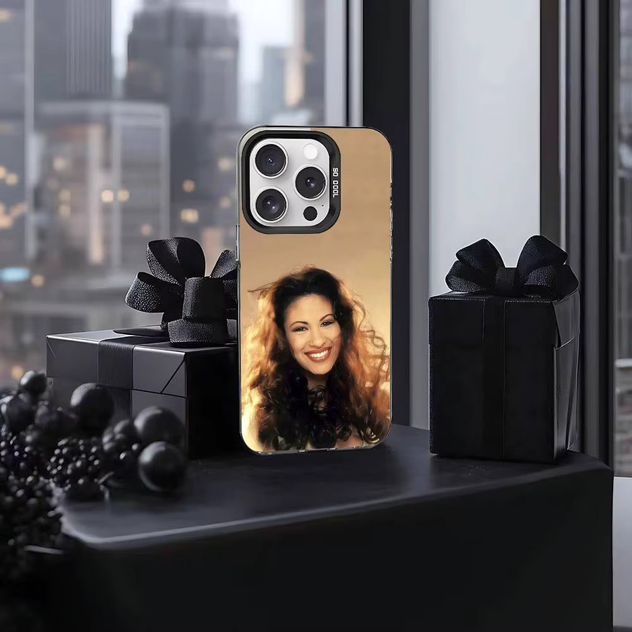 Singer S-Selena Q-Quintanilla Handyhülle für iPhone 17 16 15 14 13 12 11 Pro Max Plus, stoßfeste Rückseite, Farbe: Silber/Multicolor - Bild 3