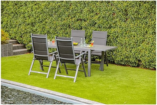 Greemotion 5-teiliges Gartenmöbel-Set mit Ausziehtisch und Klappsesseln in Anthrazit mit Glas-Keramik-Tischplatte und Textilene-Bezug für 4 Personen - Bild 1