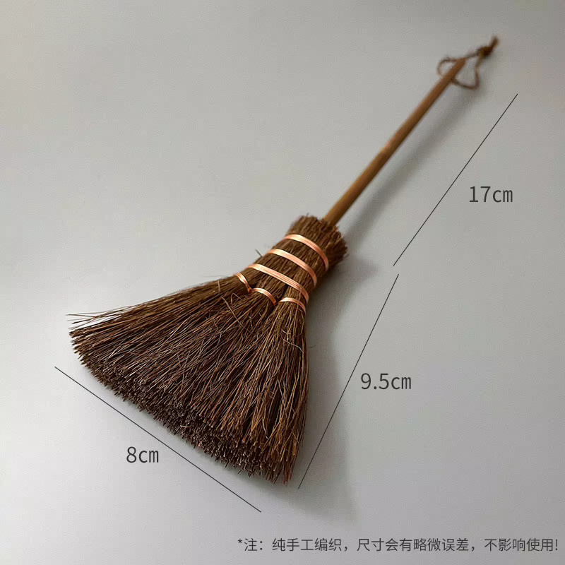 Tragbarer Mini-Besen aus Holz mit Naturborsten in Braun für Schreibtisch und Tastatur, Wandmontierbar, B/T/H: 17,0 x 9,5 cm - Bild 5