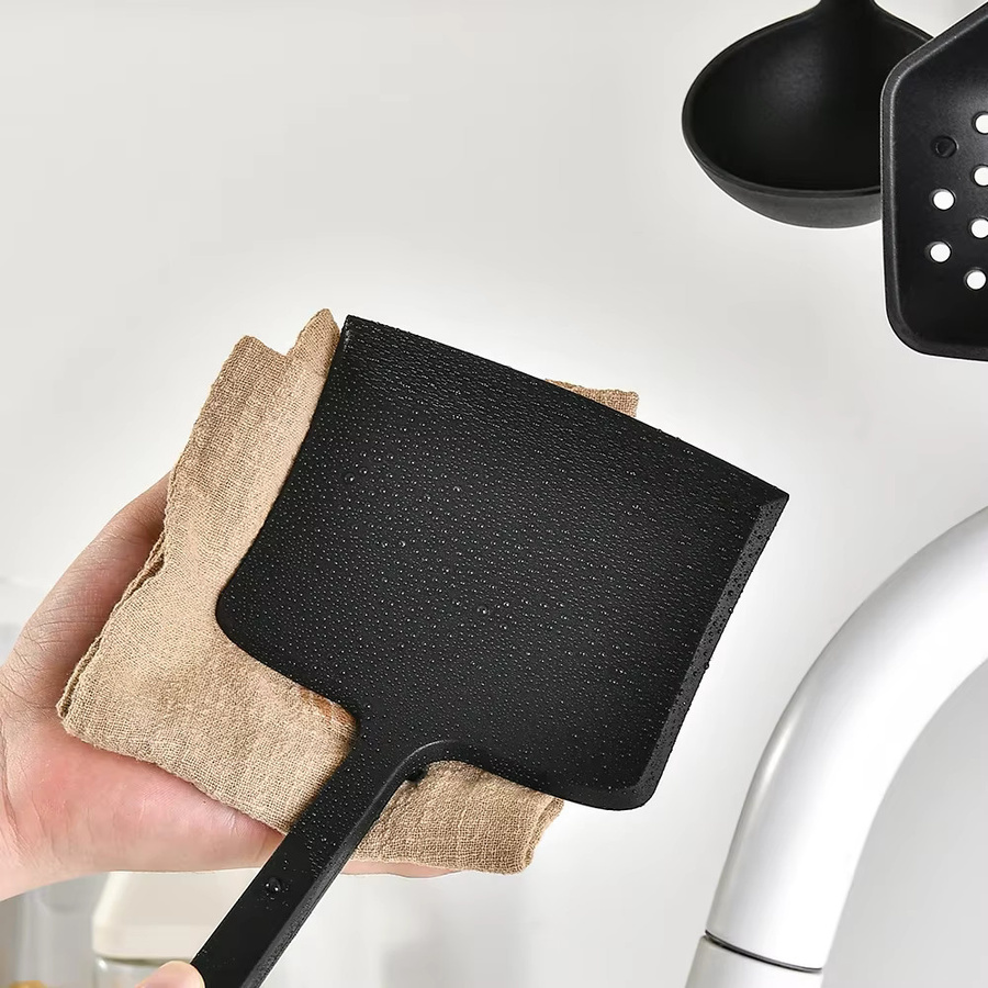 JANKNG 5-teiliges Silikon Kochgeschirr Set in Schwarz für Küche und Backen mit Schaufel, Löffel und Lebensmittelzange - Bild 2