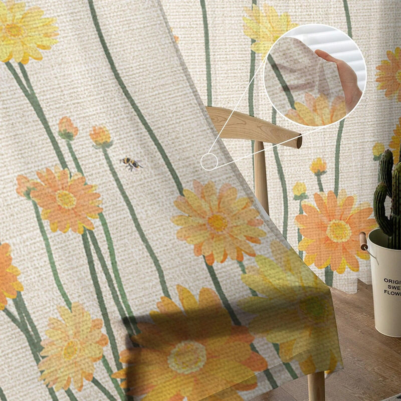 A Family Of Home Textiles Chiffon-Vorhang mit gelben Gänseblümchen und Bienen in Weiß, B/H: 135 x 114 cm - Bild 3