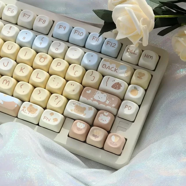 Niedliche Bär Tastenkappen in Cremegelb für mechanische Tastaturen, MOA-Profil aus PBT, DIY-Gaming-Tastatur-Zubehör - Bild 1