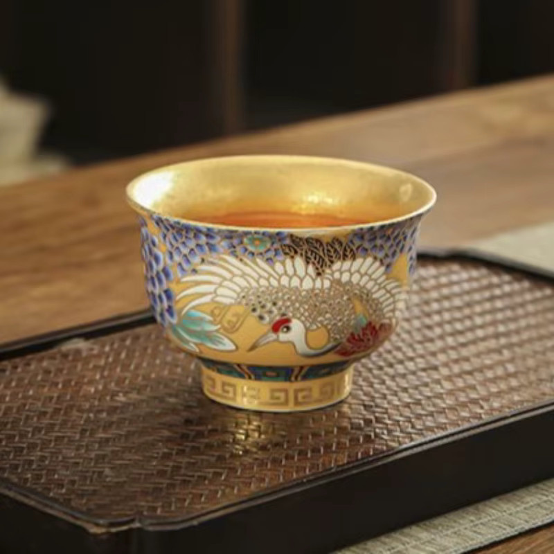 Suet Jade vergoldete Master Cup Ruihe Chengxiang Arhat Teetasse aus Porzellan in Gold - Bild 3