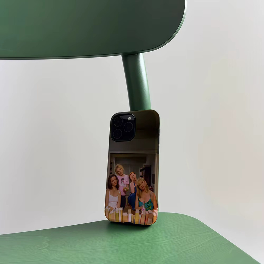 CaseLumi Matte Bumper Schutzhülle mit MagSafe für iPhone 17 16 15 14 13 Pro Max Girl Gang Design in Multicolour - Bild 4