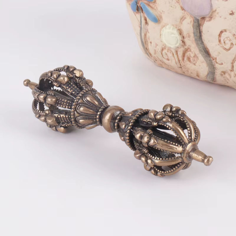 JETTING Vintage Vajra Stößel aus Messing in Gold als Feng Shui Ornament und Buddha Dekoration - Bild 2