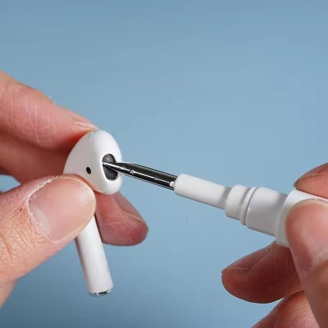 Trig Rain Reinigungsset für Bluetooth-Kopfhörer und Etuis in Weiß - Bild 1