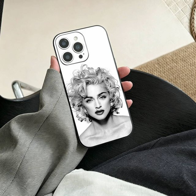 Weiche Handyhülle Madonna Design für Apple iPhone 17 16 15 14 13 12 11 Pro Max Plus in Schwarz - Bild 1