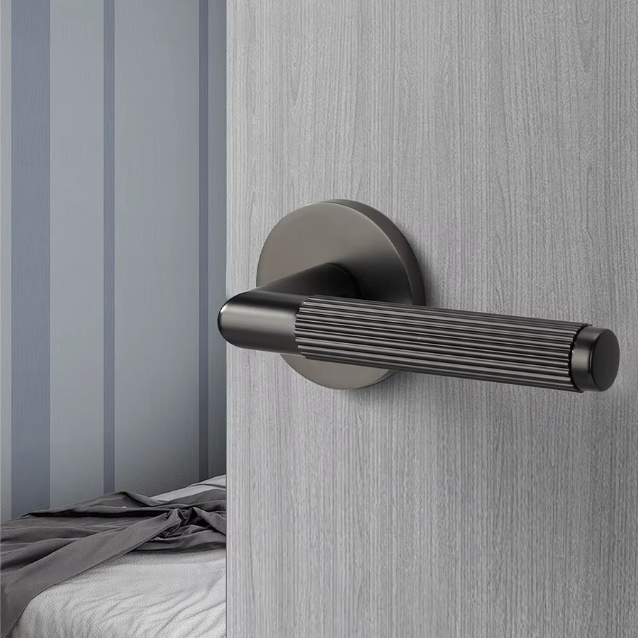 Viladepot Sichtschutz-Türgriff aus Zinklegierung in gestreiftem Design mit runder Basis und geschnitztem Griffhebel für Schlafzimmer und Badezimmer - Bild 4