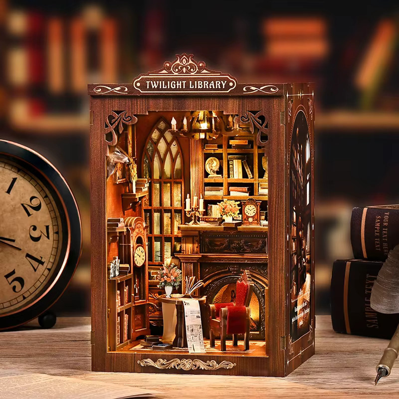zuuton DIY Buch Nook Kit 3D Holzpuzzle Fantasy Miniatur Puppenhaus Set in Natur/Holzfarben - Bild 3
