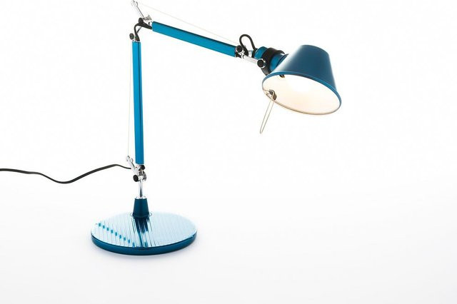 Artemide Tolomeo Micro Tavolo Tischleuchte aus Aluminium in Blau mit E14 Fassung - Bild 1