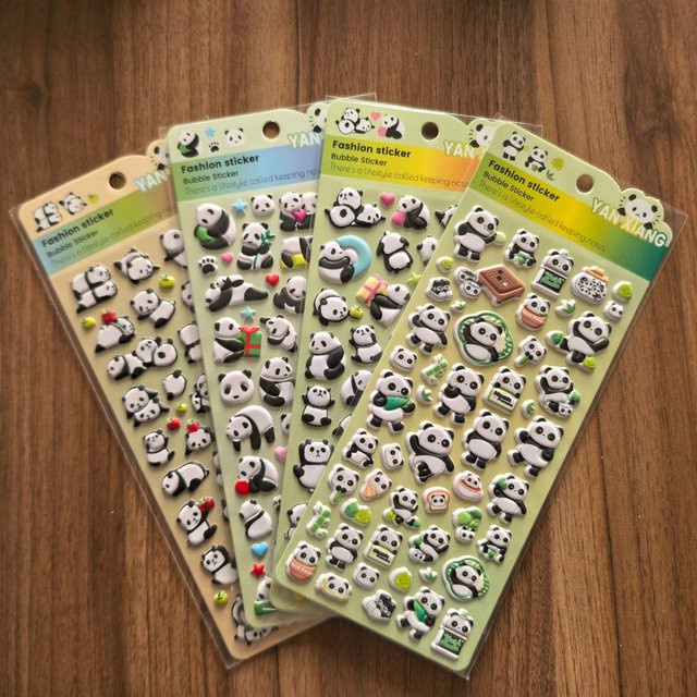 4 Packungen wasserfeste 3D-Panda-Aufkleber von AnimeWorlds Store in Multicolour für Laptops und Bastelprojekte - Bild 1